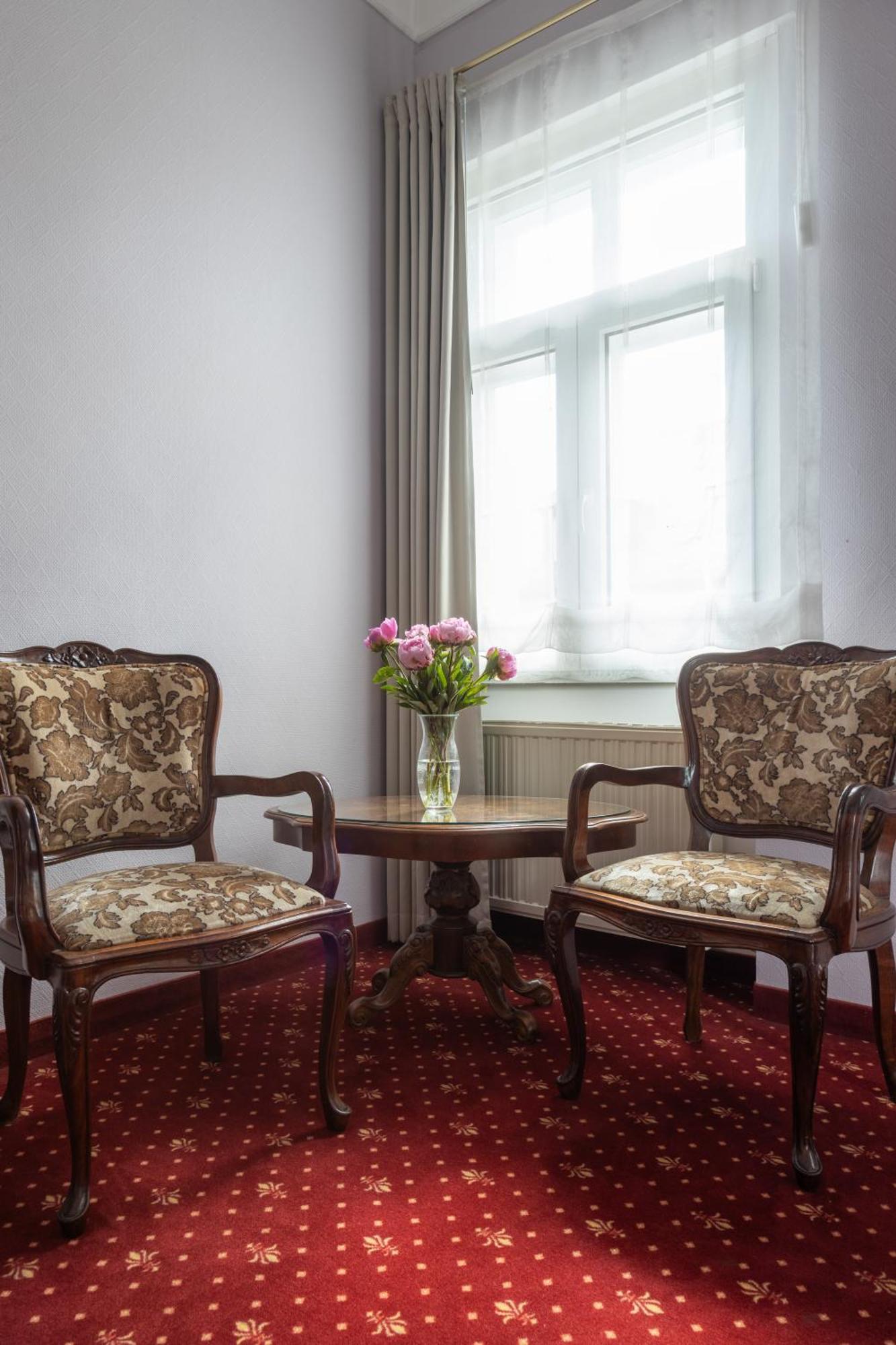 Hotel Weisses Haus Бад-Кіссінген Екстер'єр фото