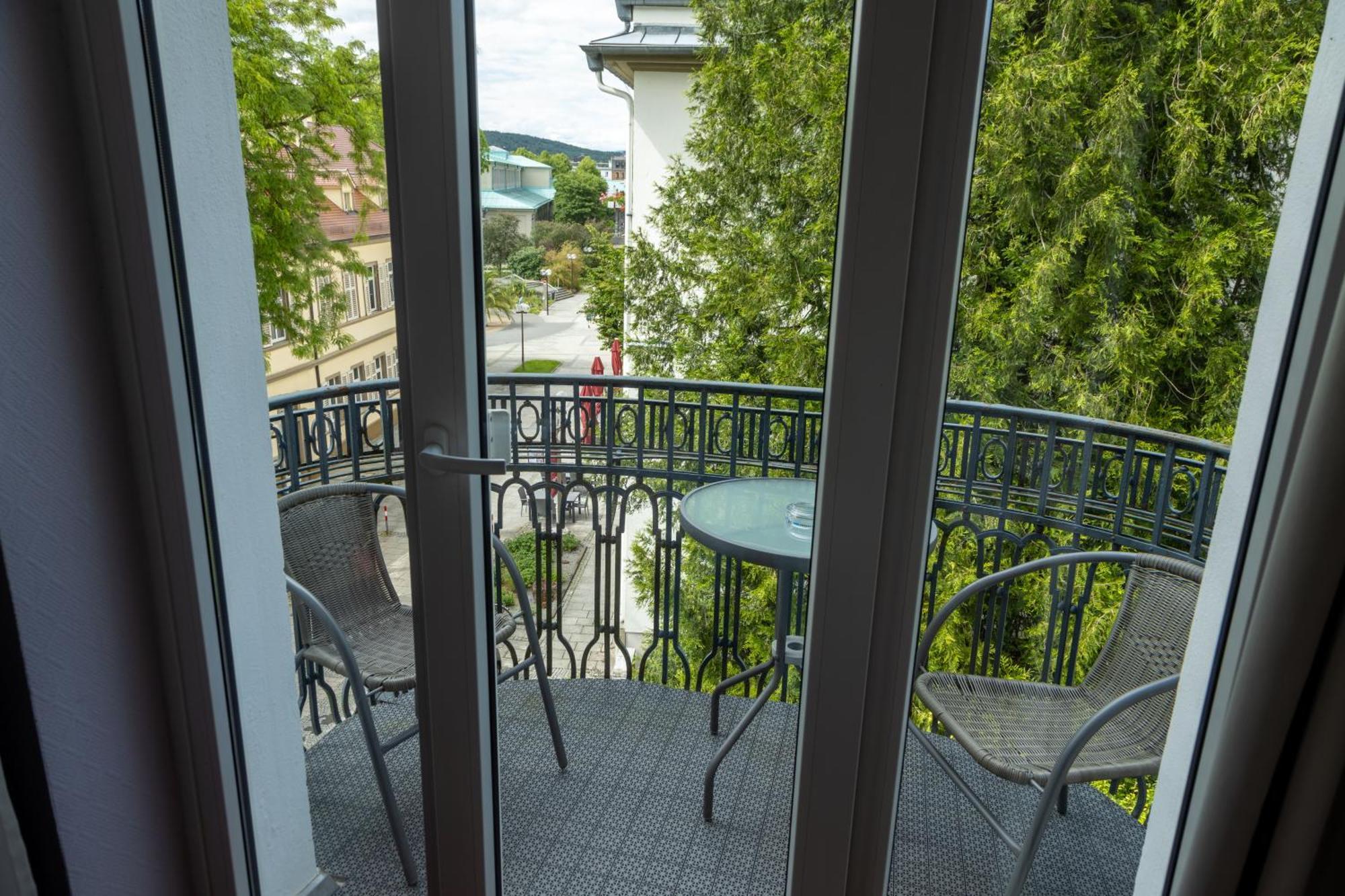 Hotel Weisses Haus Бад-Кіссінген Екстер'єр фото